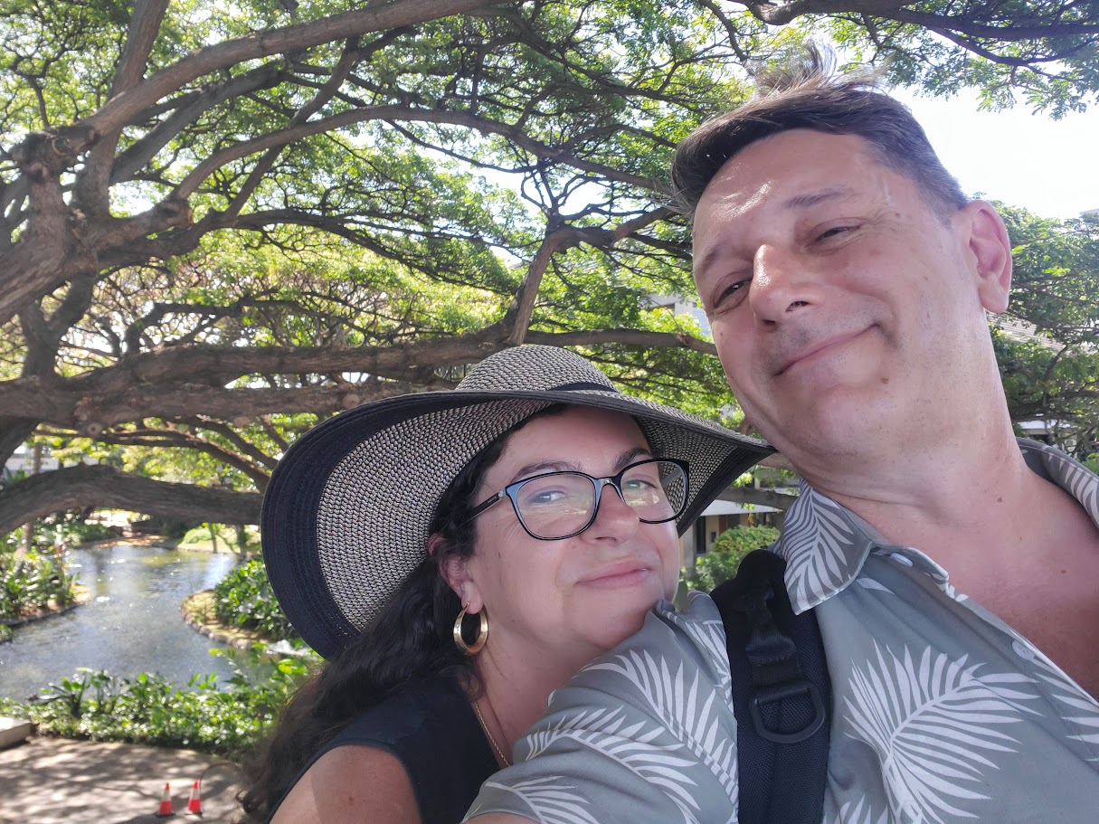 Gene and Maureen at HNL Airport